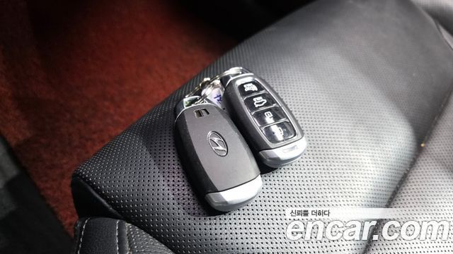 Hyundai Grandeur (IG) 3.0 Exclusive 2018 — фото 33