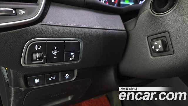 Hyundai Grandeur (IG) 3.0 Exclusive 2018 — фото 35