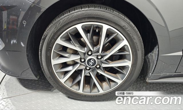 Hyundai Sonata (DN8) 2.0 Premium Family 2021 — фото 5