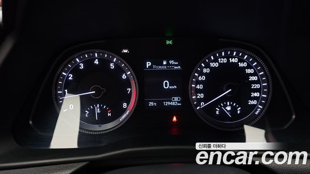Hyundai Sonata (DN8) 2.0 Premium Family 2021 — фото 8