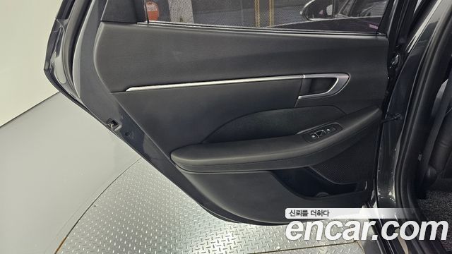Hyundai Sonata (DN8) 2.0 Premium Family 2021 — фото 25
