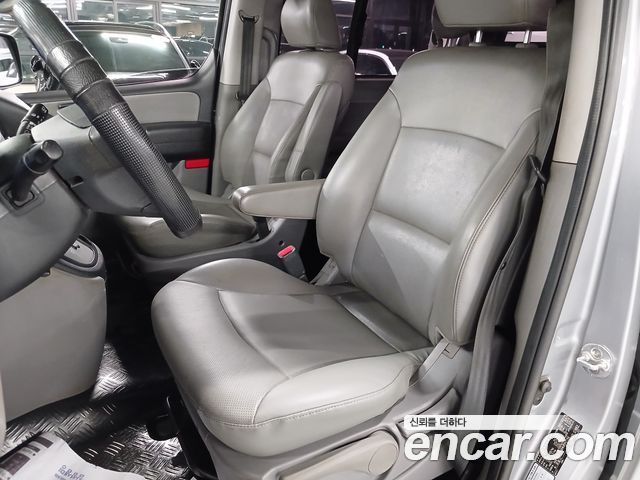 Hyundai Grand Starex 5-Seater VAN Smart 2017 — фото 10