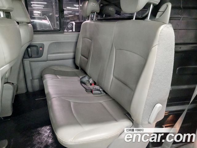 Hyundai Grand Starex 5-Seater VAN Smart 2017 — фото 16