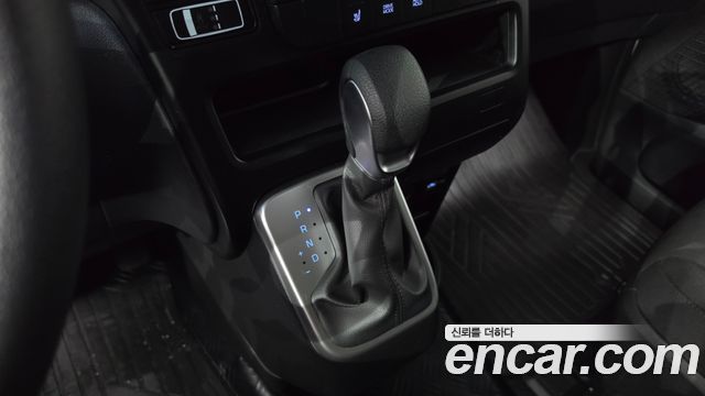 Hyundai Staria Cargo 5-Seater Smart 2022 — фото 9