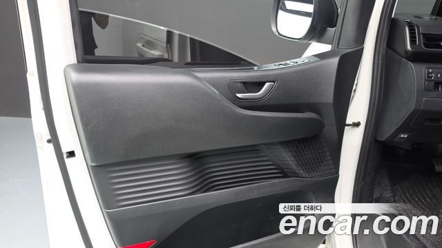 Hyundai Staria Cargo 5-Seater Smart 2022 — фото 24