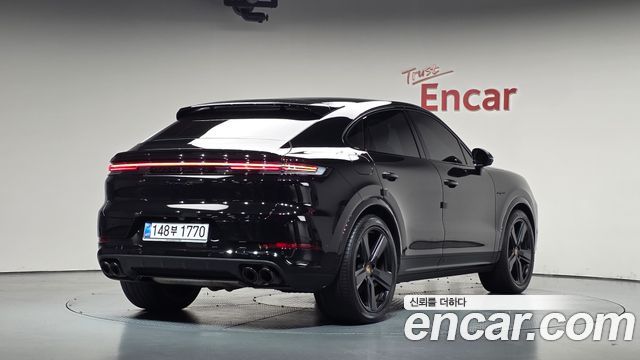 Porsche Cayenne (PO536) 3.0 S E-Hybrid Coupe 2025 — фото 2