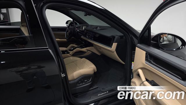 Porsche Cayenne (PO536) 3.0 S E-Hybrid Coupe 2025 — фото 11