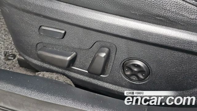 Kia K7 3.0 LPI Prestige (Rental Car) 2016 — фото 19