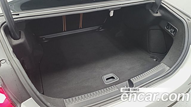 Mercedes-Benz E-Class (W214) E200 Avantgarde 2025 — фото 22