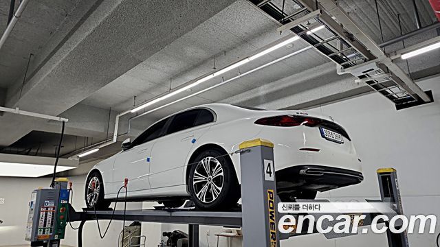 Mercedes-Benz E-Class (W214) E200 Avantgarde 2025 — фото 23