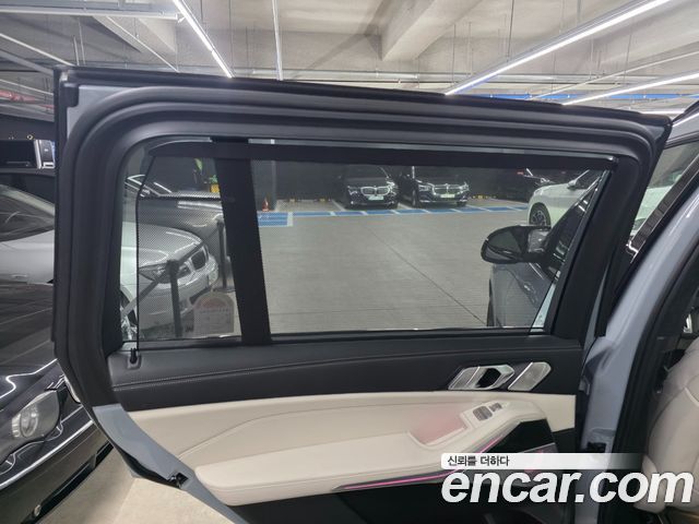 BMW X7 (G07) M60i xDrive M sport 6STR 2025 — фото 20