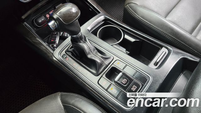 Kia Sorento Diesel 2.0 2WD Noblesse Special 2015 — фото 9