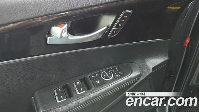 Kia Sorento Diesel 2.0 2WD Noblesse Special 2015 — фото 28