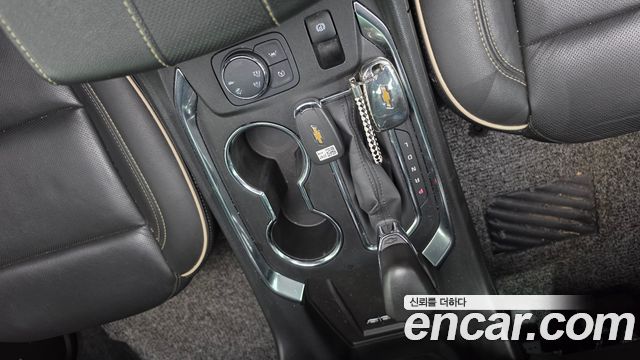 Chevrolet Traverse 3.6 AWD Redline 2022 — фото 9