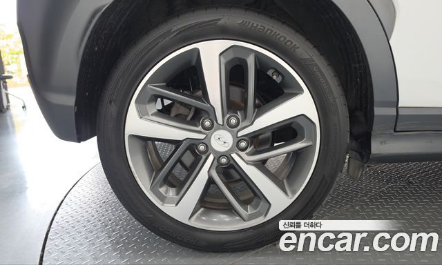 Hyundai Kona 1.6 Turbo 2WD Modern Art 2019 — фото 5