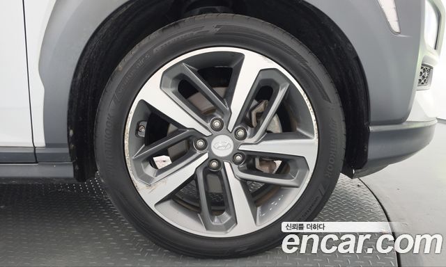 Hyundai Kona 1.6 Turbo 2WD Modern Art 2019 — фото 21