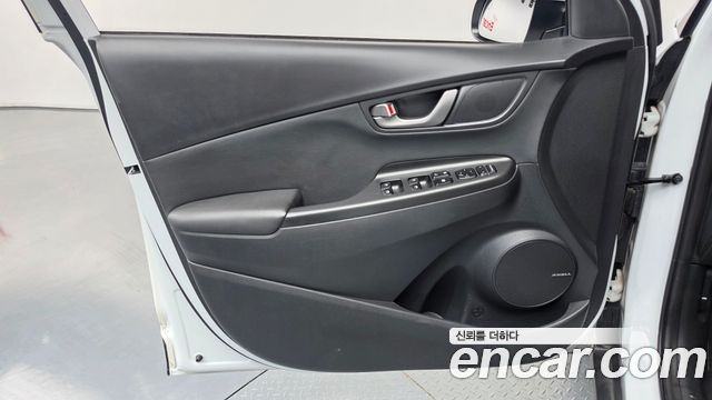 Hyundai Kona 1.6 Turbo 2WD Modern Art 2019 — фото 24
