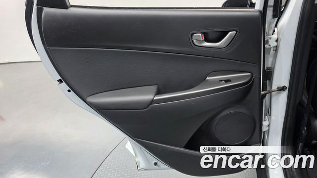 Hyundai Kona 1.6 Turbo 2WD Modern Art 2019 — фото 25