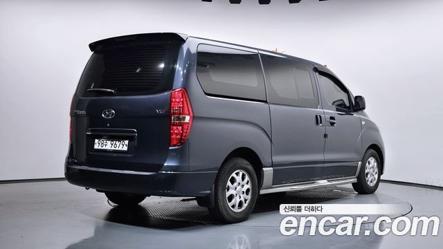 Hyundai Grand Starex Extraordinary Equipment-Installed Vehicle 2017 — фото 2