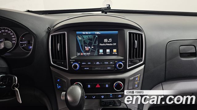 Hyundai Grand Starex Extraordinary Equipment-Installed Vehicle 2017 — фото 12