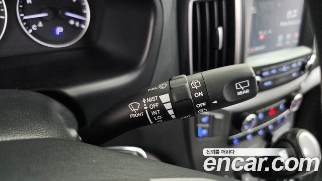 Hyundai Grand Starex Extraordinary Equipment-Installed Vehicle 2017 — фото 20