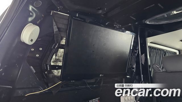 Hyundai Grand Starex Extraordinary Equipment-Installed Vehicle 2017 — фото 34