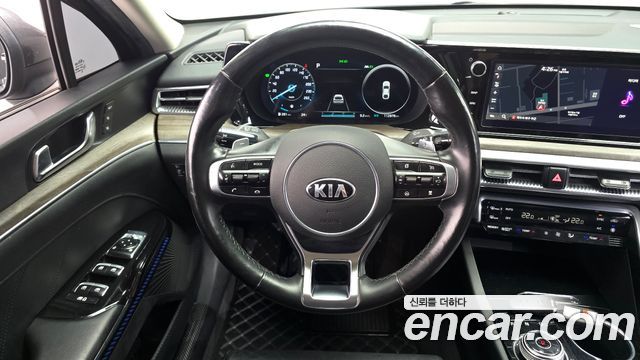 Kia K5 Hybrid (III) Signature 2020 — фото 16