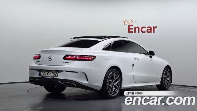 Mercedes-Benz E-Class (W213) E300d 4MATIC Coupe 2023 — фото 2