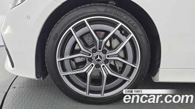 Mercedes-Benz E-Class (W213) E300d 4MATIC Coupe 2023 — фото 5
