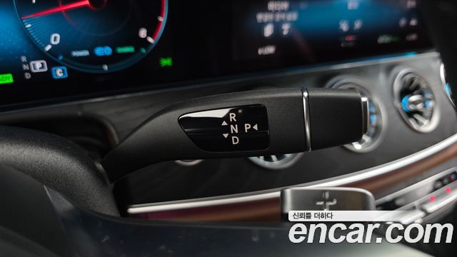 Mercedes-Benz E-Class (W213) E300d 4MATIC Coupe 2023 — фото 9