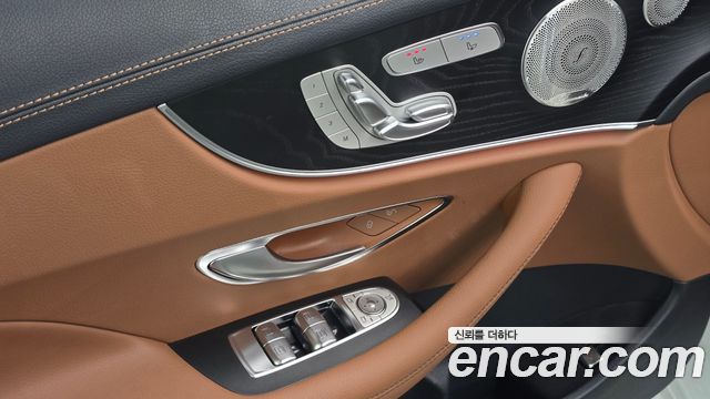Mercedes-Benz E-Class (W213) E300d 4MATIC Coupe 2023 — фото 28