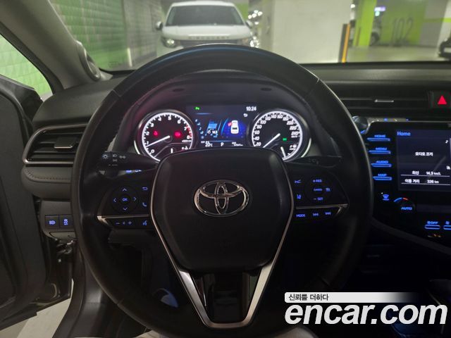 Toyota Camry (XV70) 2.5 2019 — фото 5