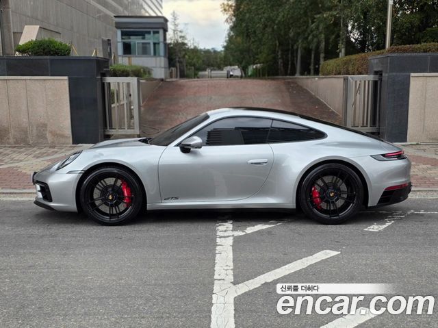 Porsche 911 (992) Carrera 4 GTS 2023 — фото 15