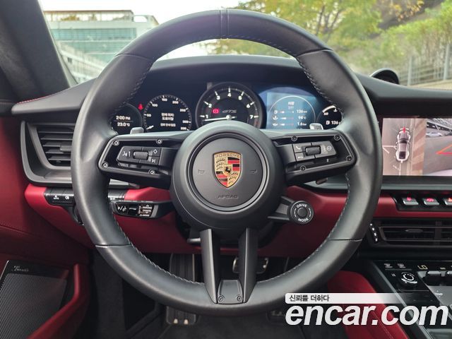 Porsche 911 (992) Carrera 4 GTS 2023 — фото 18