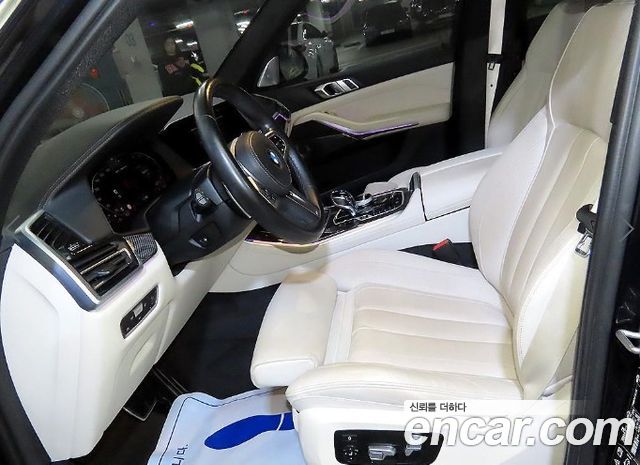 BMW X5 (G05) M50i 2022 — фото 6