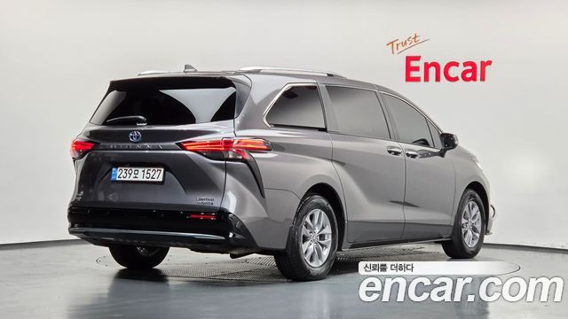 Toyota Sienna (IV) 2.5 Hybrid AWD 2024 — фото 2
