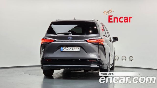 Toyota Sienna (IV) 2.5 Hybrid AWD 2024 — фото 4