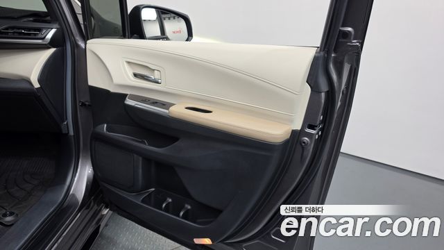 Toyota Sienna (IV) 2.5 Hybrid AWD 2024 — фото 24