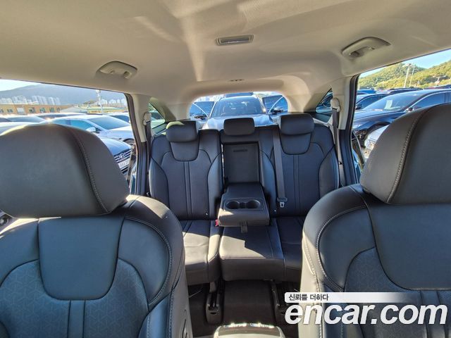 Kia Sorento (IV) Gasoline 2.5T 2WD Prestige 2023 — фото 12