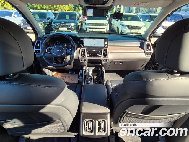 Kia Sorento (IV) Gasoline 2.5T 2WD Prestige 2023 — фото 15