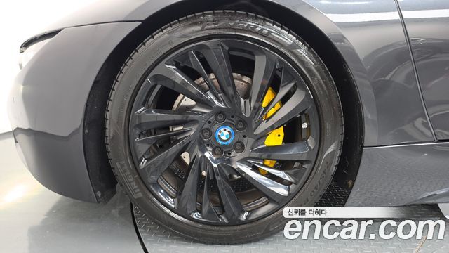 BMW i8 Coupe 2015 — фото 5