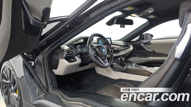 BMW i8 Coupe 2015 — фото 10