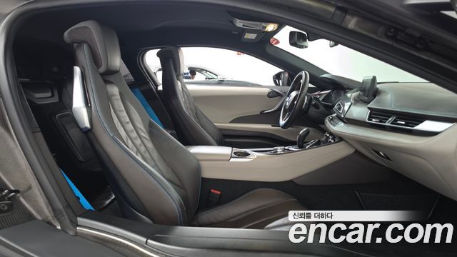 BMW i8 Coupe 2015 — фото 11