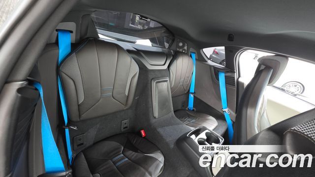 BMW i8 Coupe 2015 — фото 12