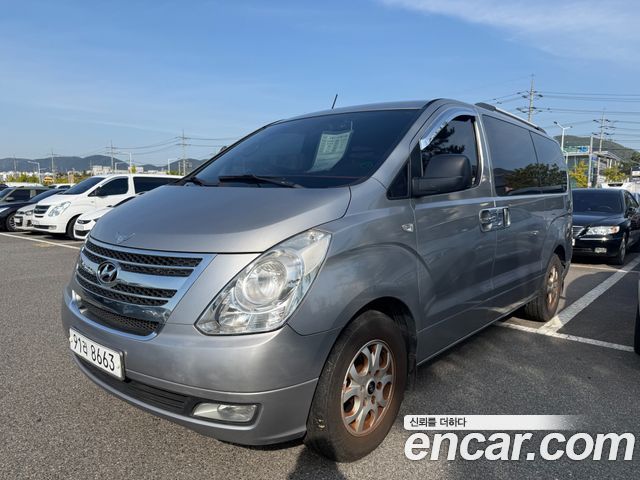 Hyundai Grand Starex 3-Seater VAN CVX Luxury 2012 — фото 2