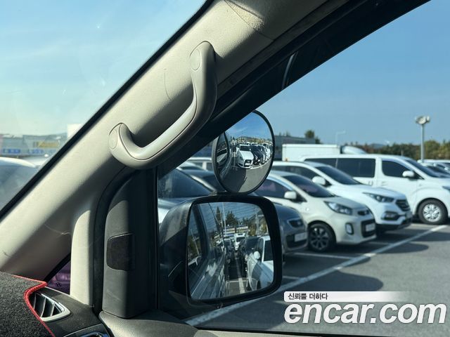 Hyundai Grand Starex 3-Seater VAN CVX Luxury 2012 — фото 21