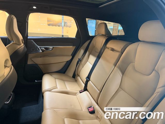 Volvo V90 Cross Country B5 Ultra AWD 2025 — фото 15