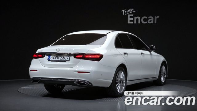 Mercedes-Benz E-Class (W213) E250 Exclusive 2022 — фото 2