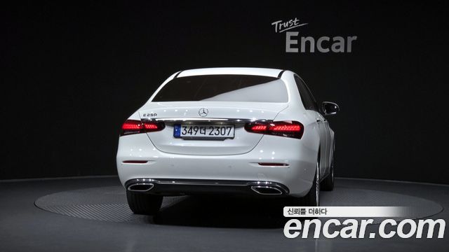 Mercedes-Benz E-Class (W213) E250 Exclusive 2022 — фото 4