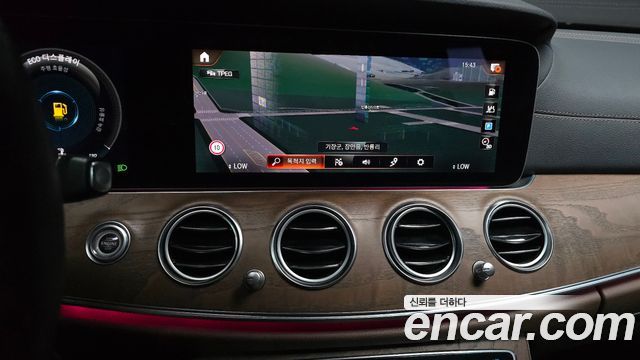 Mercedes-Benz E-Class (W213) E250 Exclusive 2022 — фото 17